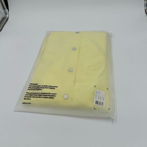 New Rains Yellow Matte Long Rain Coat With Hood. Size Large - Picture 7 of 8